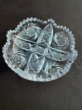 Cut Crystal Decorative Serving Bowl - Clear diamond cut trinket holder